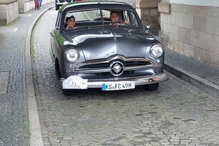 Oldtimer Sternfahrt über die Staumauer