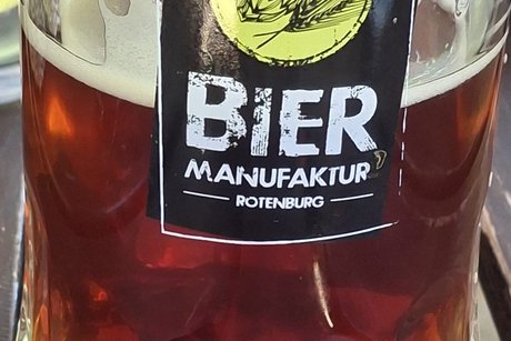 Selbstgebrautes Bier der Biermanufaktur im Schloßpark Rotenburg a.d.F. Selbstgebrautes Bier der Biermanufaktur im Schloßpark Rotenburg a.d.F.