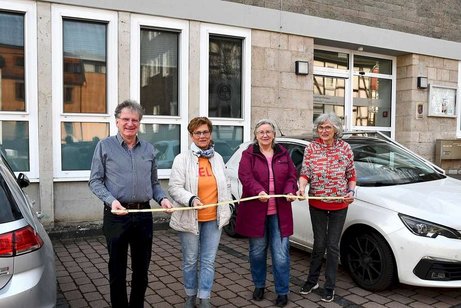 Parkplätze unterhalb des Bürgerhauses