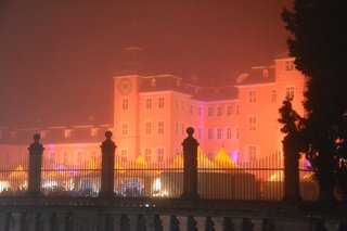 Schwetzinger Schloss mit Weihnachtsmarkt