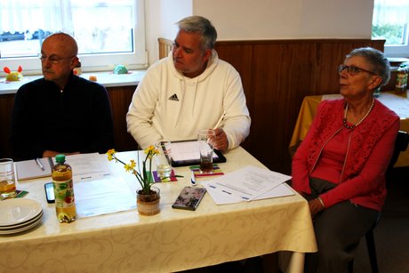 VS H. Alex, S. Maise, V.Maise