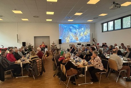 Teilnehmer im Gespr&auml;ch