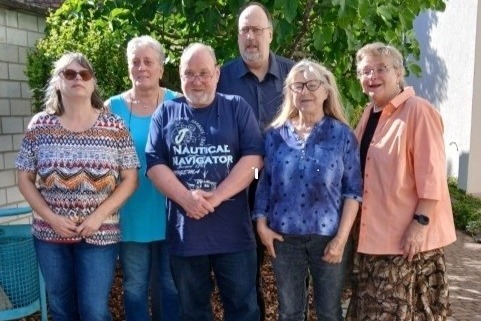 von links nach rechts: Gabriele Born Beisitzerin, Petra Neuschaefer Schriftführerin, Guido Neuschaefer Vorsitzender, Jens Büttelmann Kassenführer, Angela Groß-Hahn stv. Vorsitzende, Heidi Schemenauer Frauenbeauftragte