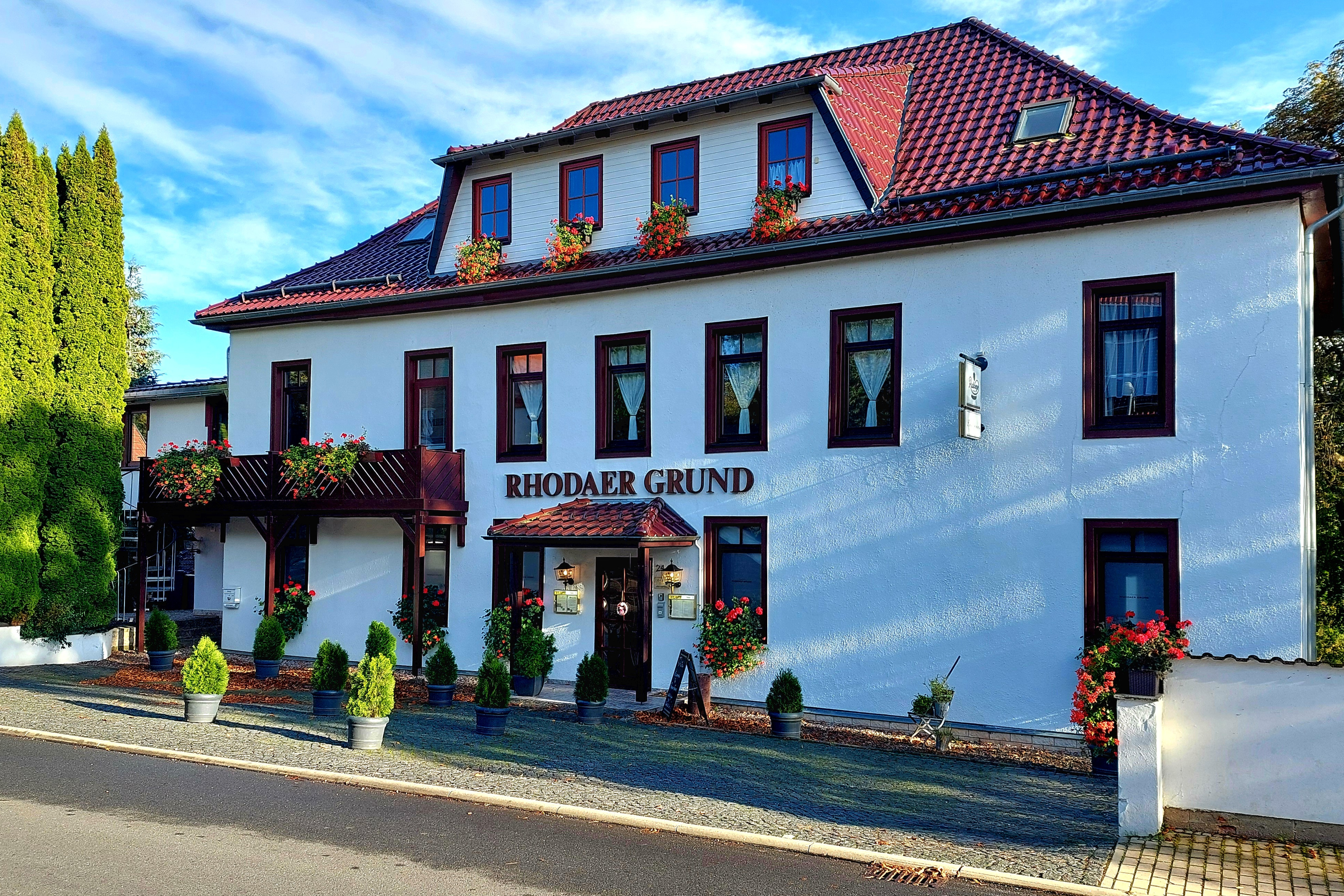 Gasthaus Rhodaer Grund Hier ist das Gasthaus Rhodaer Grund abgebildet, das in Erfurt Rhoda steht