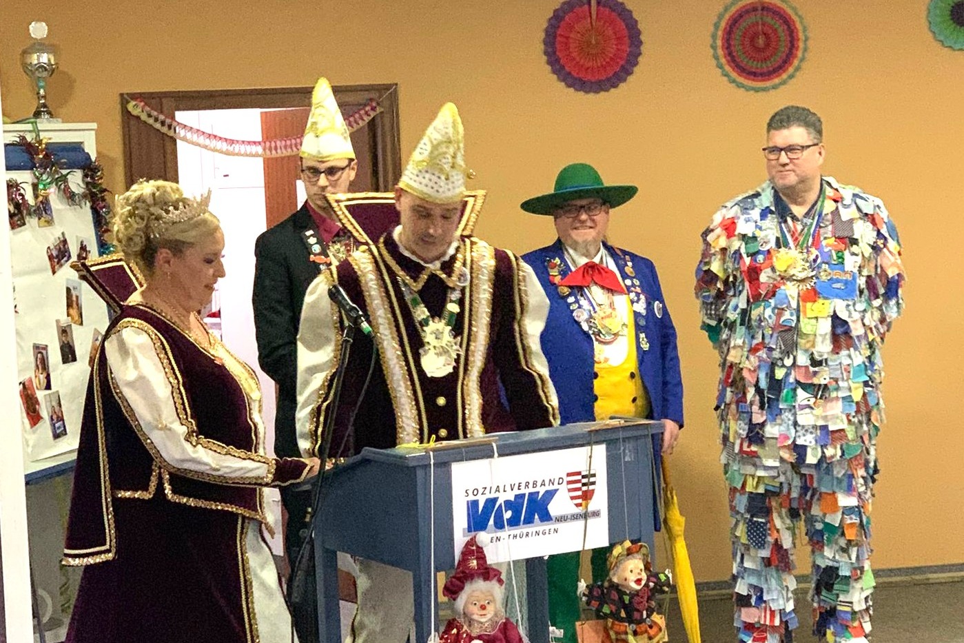 Prinz Marco1., Prinzessin Samra 1, Prinzenbegleiter Lukas Milkau, Watz Uwe Fr&auml;ger und Oberlump Jochen M&uuml;ller