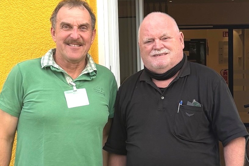 Informationsveranstaltung Auf dem Foto sehen Sie von links Reinhold Harbauer und Helmut Müller