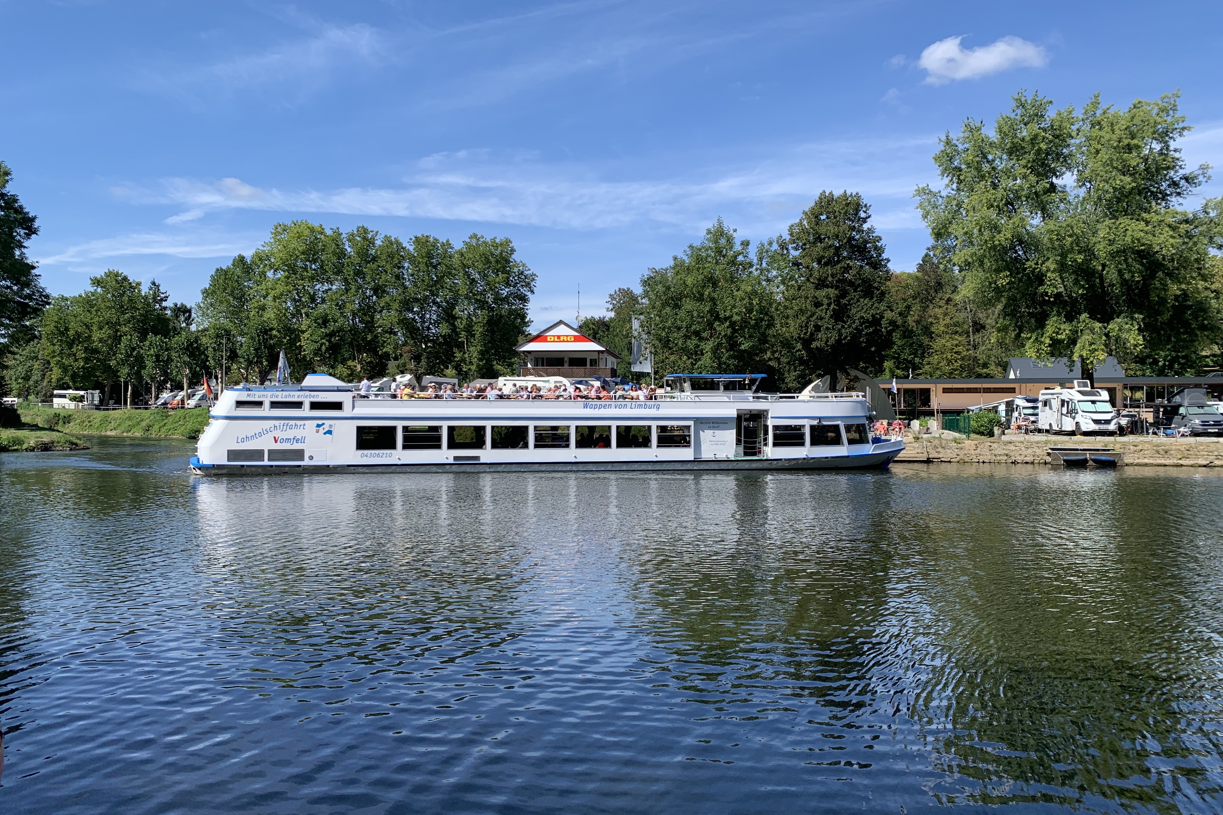 Schifffahrt Schiff auf der Lahn