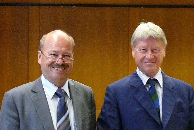 VdK-Vorsitzender Alfred Strauß (links), Referent Stefan Weinrich VdK-Vorsitzender Alfred Strauß (links), Referent Stefan Weinrich