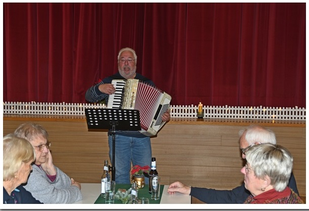 Otmar Rücker von der Gesangsgruppe "Harmonies"