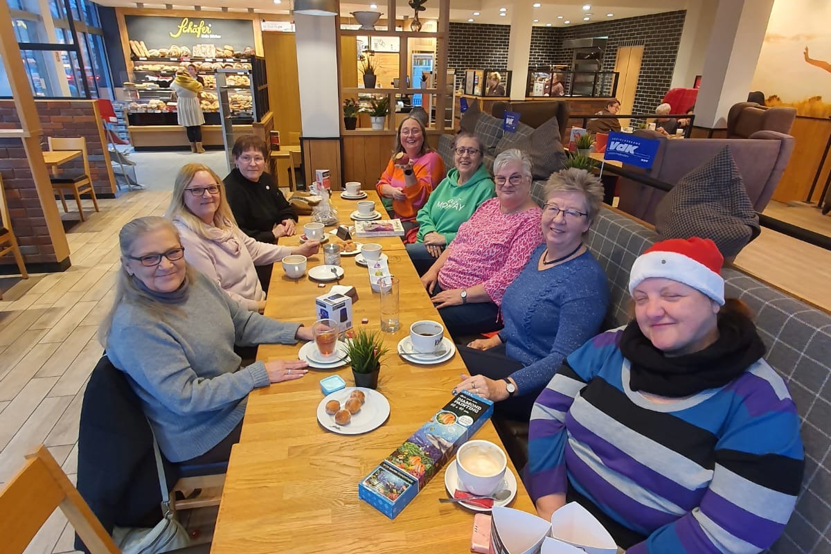 Die VdK-Frauen des VdK-Frauenfr&uuml;hst&uuml;ck w&uuml;nschen eine sch&ouml;ne Weihnachtszeit!