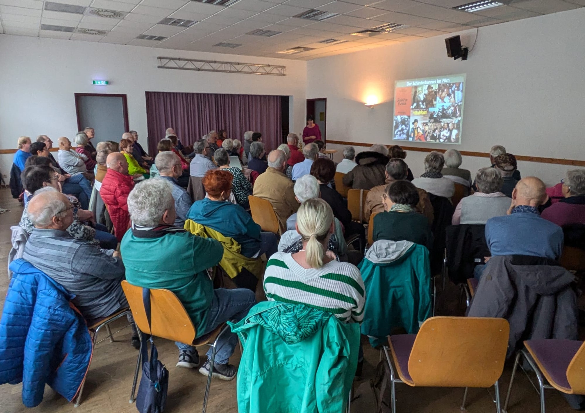 Volles Haus beim Vortrag von Antje Vollmer "Der Schinderhannes und seine Spießgesellen"