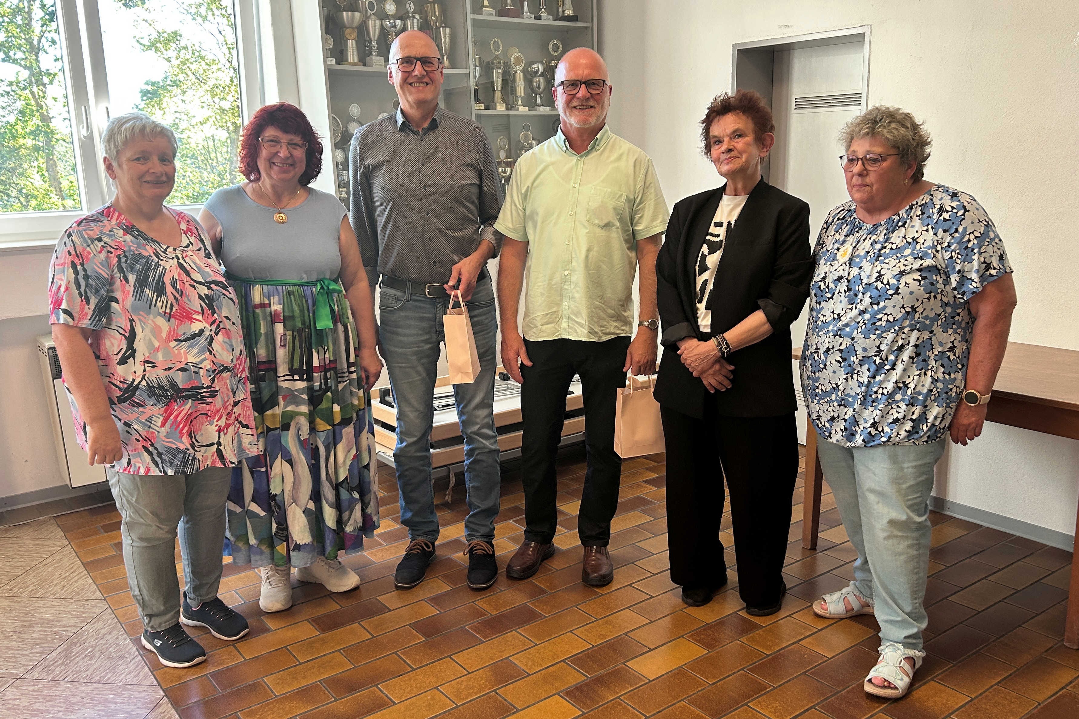 Verabschiedung aus Vorstand Verabschiedung von Uwe Lemke und Klaus Schäfer aus dem Vorstand