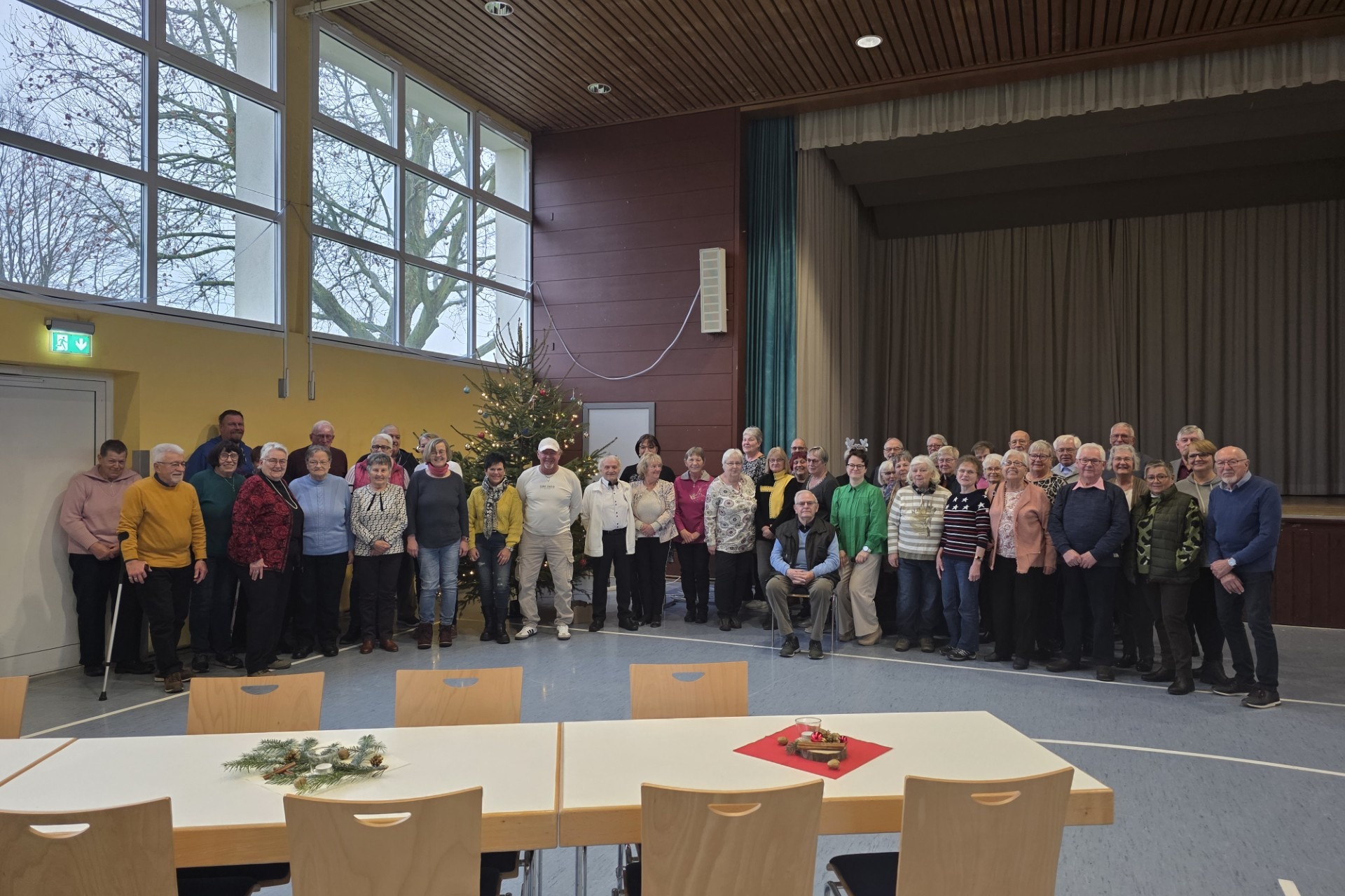 Alle G&auml;ste unter dem Tannenbaum