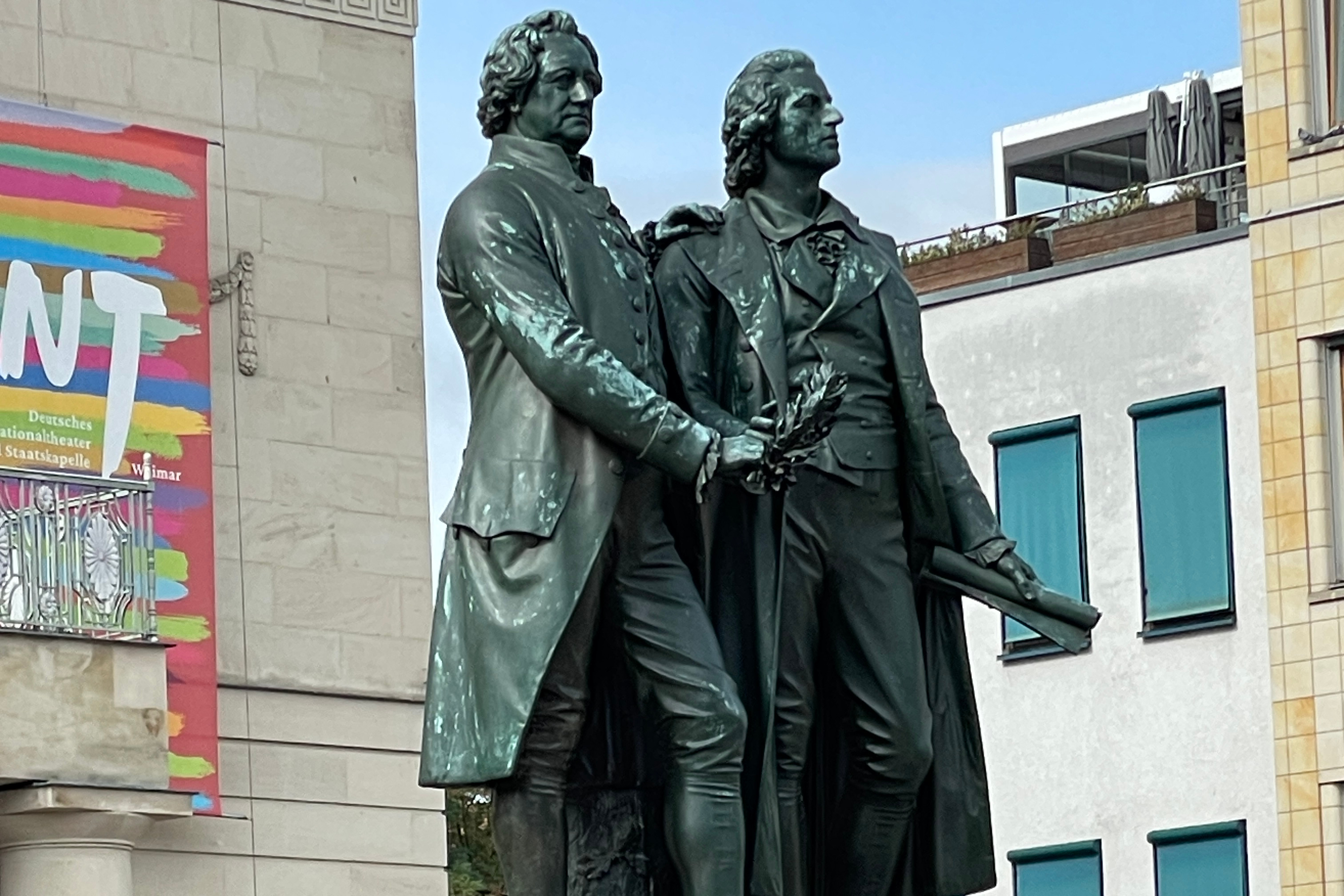 Denkmal von Goethe und Schiller in Weimar
