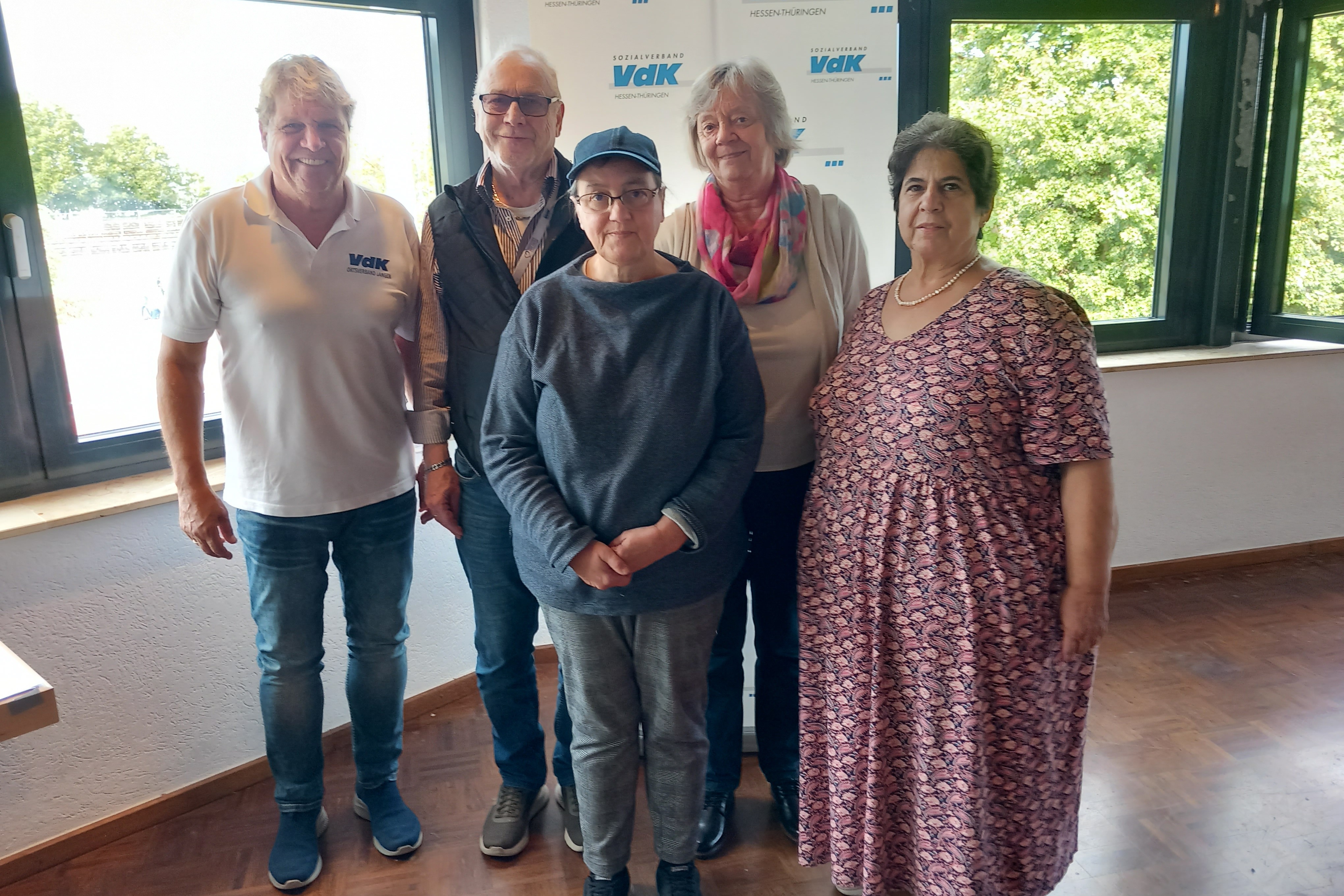 v.l.n.r.: Holger Albustin, Edgar Emrich, Monika Wölker, Hilde Krainhöfer, Anita Poschmann (Kreisvorsitzende)